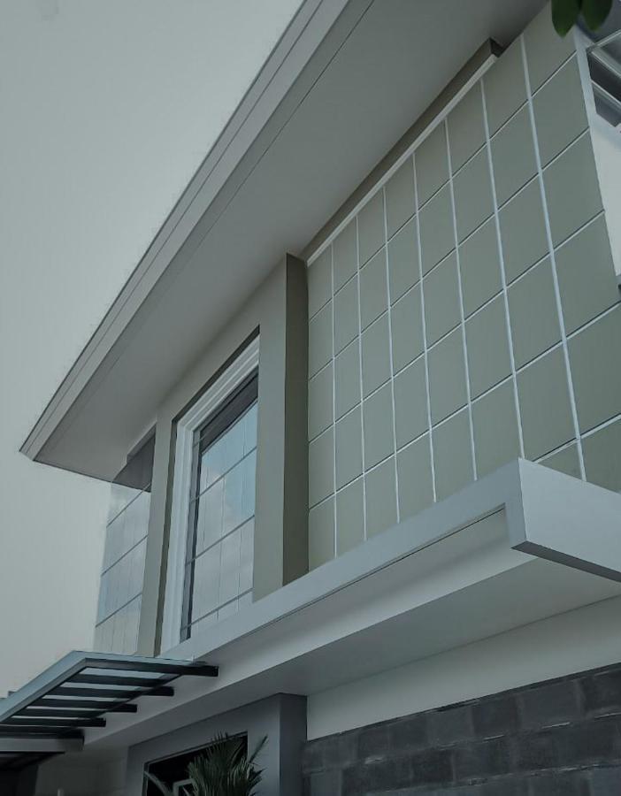 Aj Boutique Hotel Yogyakarta Exterior photo